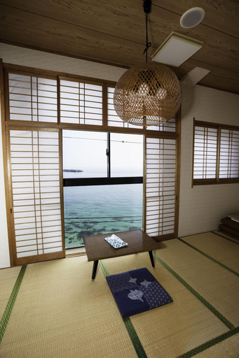 Room 5, Nagasaki House Burabura, Nagasaki
