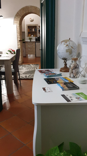 Lobby 5, The Good Place, Cagliari