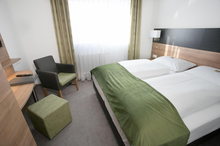Bedroom 4, Hotel Kern, Reutlingen