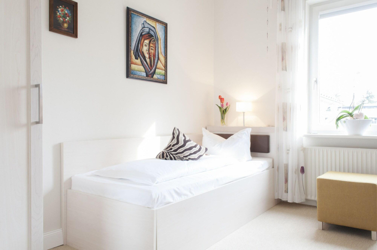 Room 5, Hotel See Villa, Ostholstein