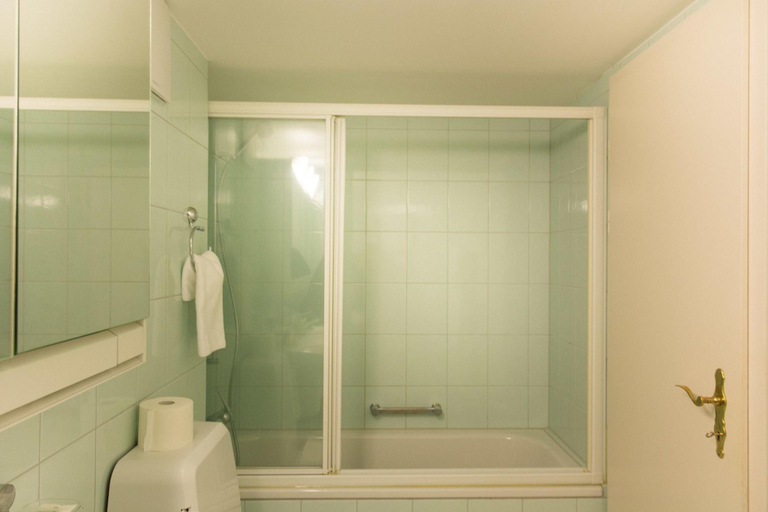 Room 5, Airhome Zug Neugasse Stadtzentrum, Zug