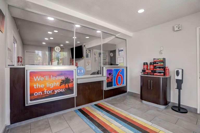 Public Area 2, Motel 6 San Bernardino, CA - North, San Bernardino
