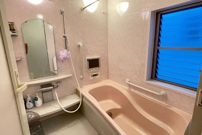Bathroom, Peacock, Osaka
