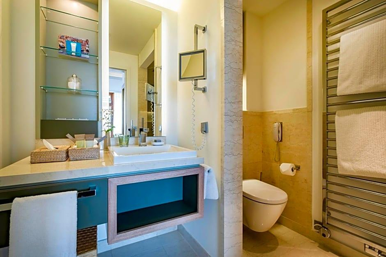 Bathroom 4, Budersand, Nordfriesland