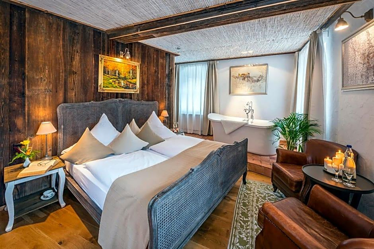 Bedroom 3, Hotel & Wellness Goldenes Fass Meissen , Meißen