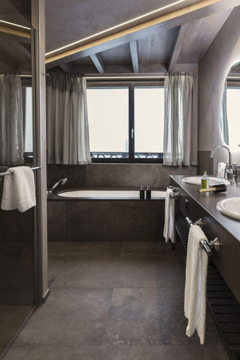 Bathroom 4, Sporthotel Valsana, Plessur