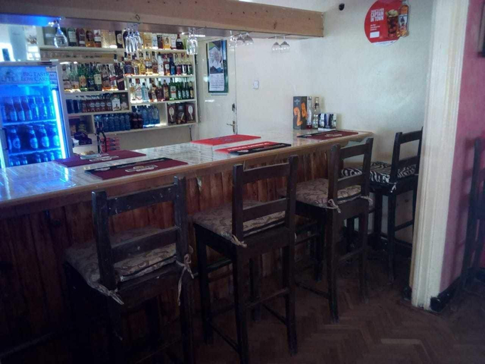 Food & Drinks 5, Spice Garden, Kieni
