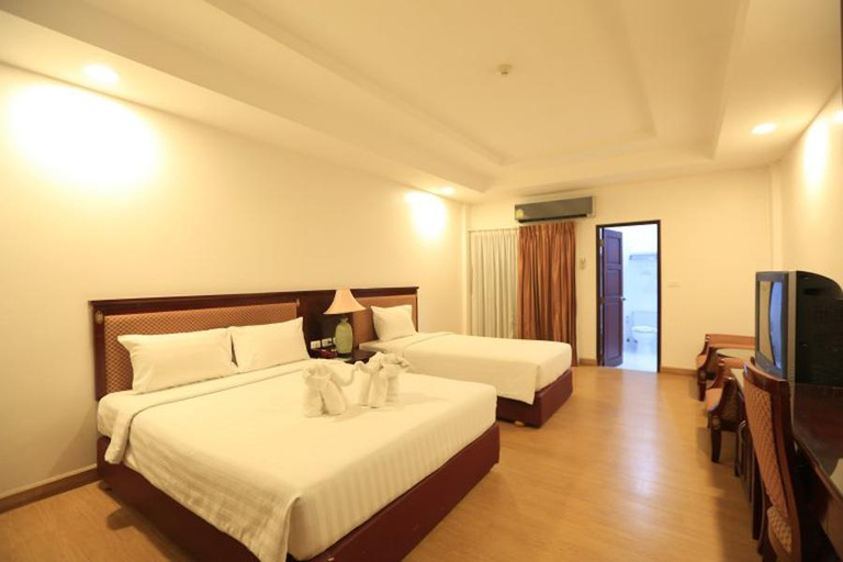 Bedroom 3, Pattaya Hiso Hotel, Pattaya