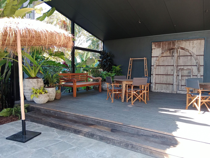 Sports and Entertainment 4, Hola Eumundi, Maroochy