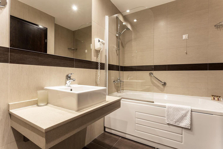 Bathroom 3, Hotel Sofia Palace, Stolichna