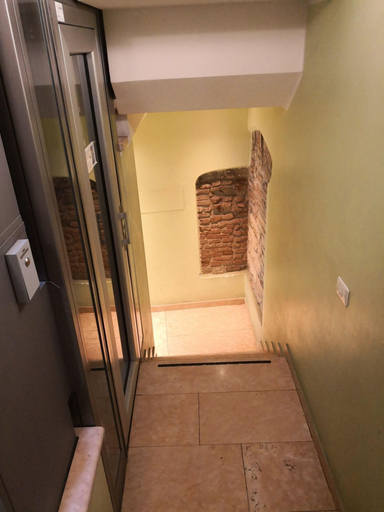 Public Area 3, Mazzini Suite, Verona