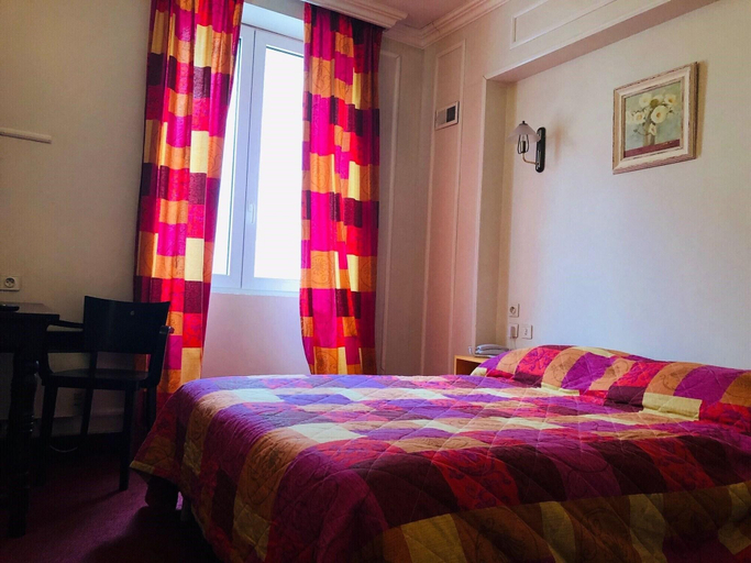Bedroom 2, Le Grand Hôtel, Lot
