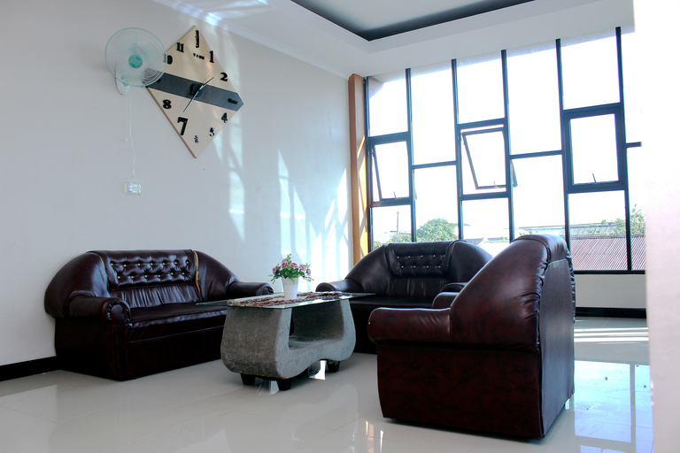 Lobby 4, 783 Grand Mentari Guest House, Bengkulu