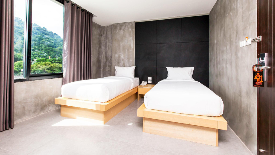 Room 2, B2 Phuket Hotel, Phuket Island
