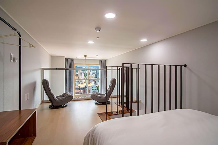 Bedroom 3, Jeju Central Park Residence, Jeju
