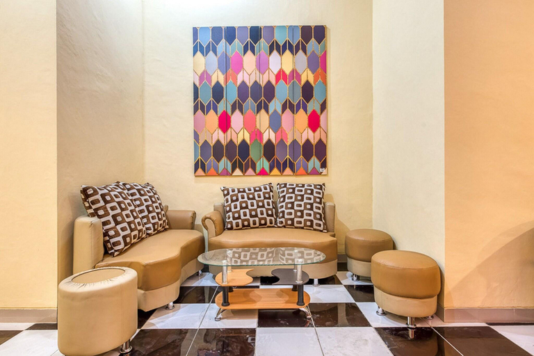 Lobby 4, Formerly RedDoorz Syariah Kertomenanggal Surabaya, Surabaya