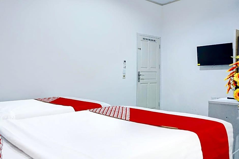 Room 2, Reddoorz Syariah Near Plaza Andalas Padang 2, Padang