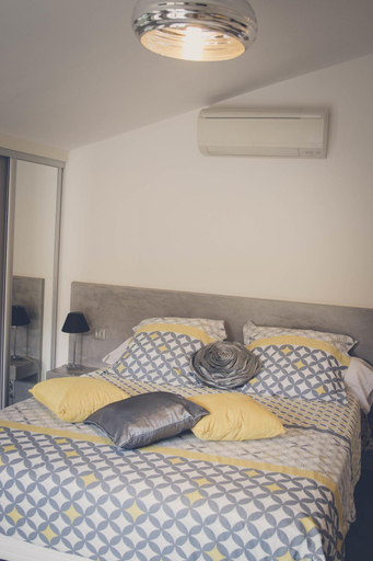 Room 2, Villa Nais, Var