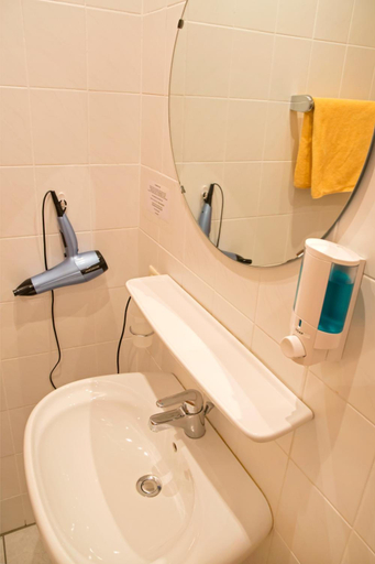 Bathroom 4, Zur Linde, Haßberge
