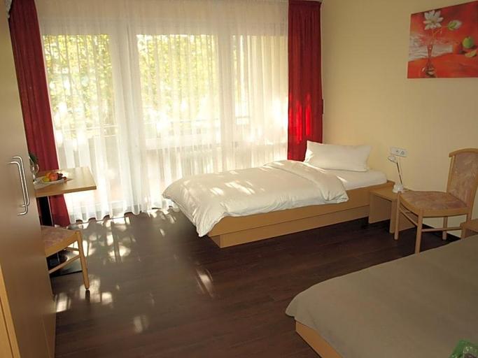 Bedroom 3, Boardingroom Stuttgart, Esslingen