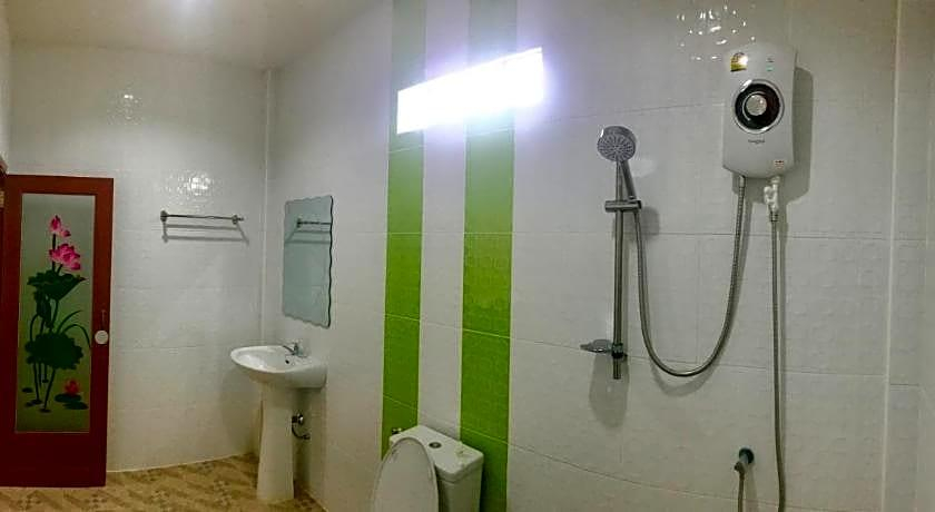 Bathroom 4, HUAN SOONTAREE RESORT, Muang Rayong