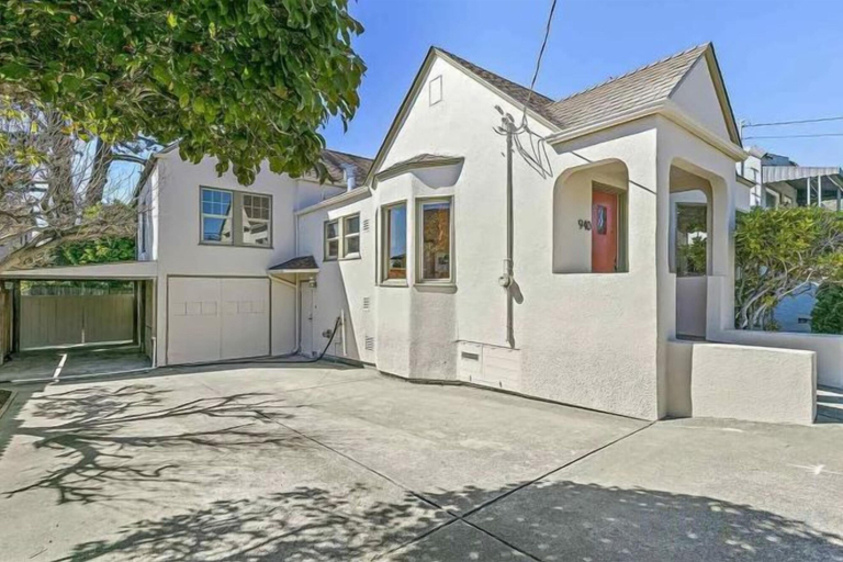 Exterior 5, Cozy 5 Bedroom House, Central AC, Best for Work and Family Group Trip, Alameda