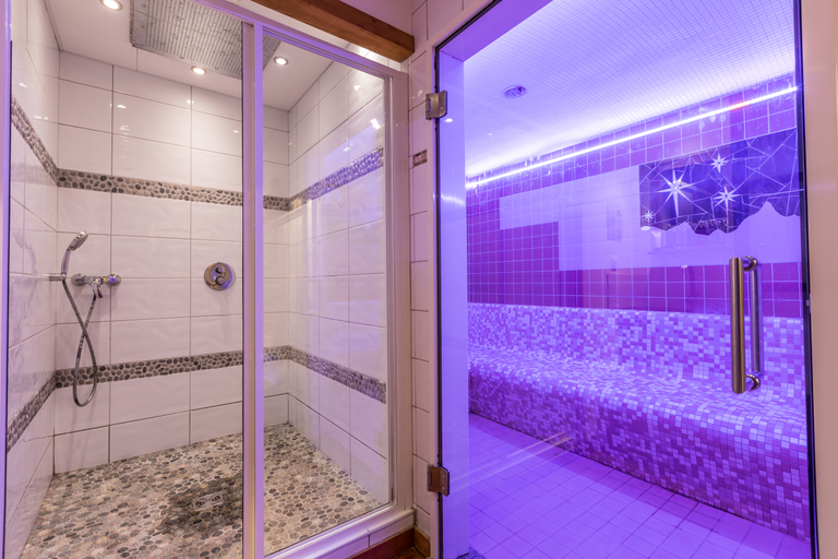 Bathroom 5, Residence & Spa Vallorcine Mont Blanc, Haute-Savoie