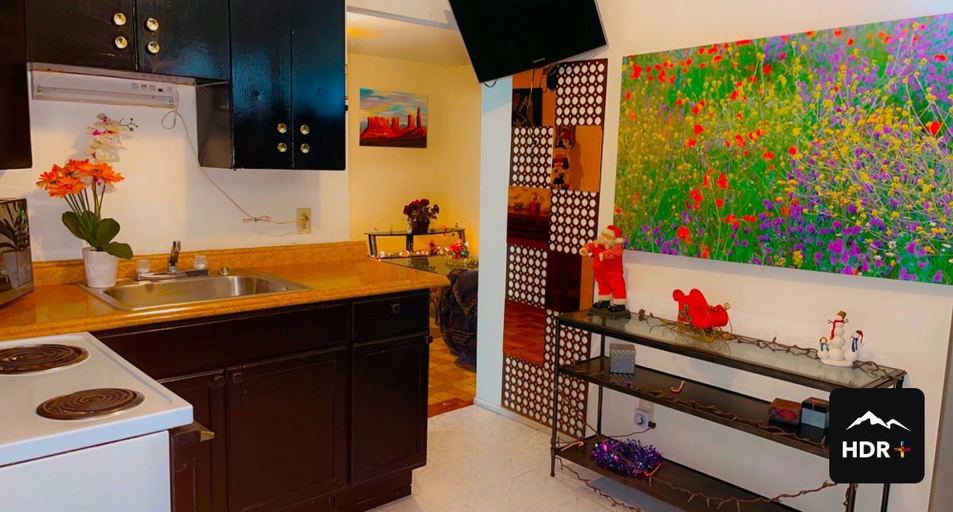 Public Area 2, The Yellow Penthouse, Clark