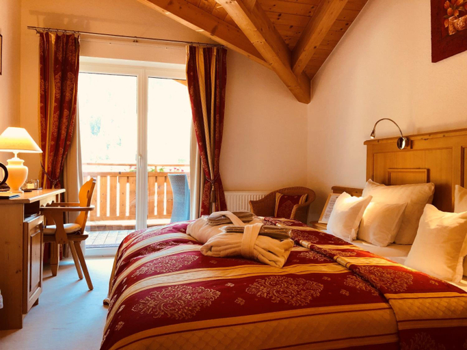 Bedroom 2, Hotel Berghof, Landeck