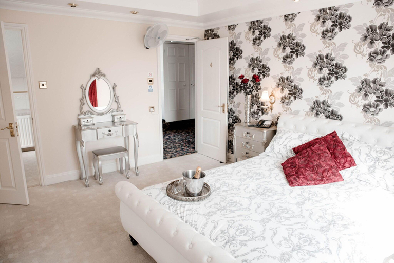 Room 5, Andel Lodge, Cambridgeshire