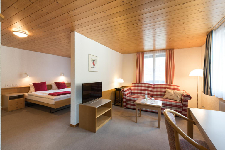 Bedroom 3, Blümlisalp, Frutigen