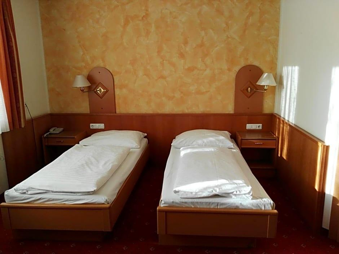 Bedroom 3, Wirt im Feld, Steyr Land