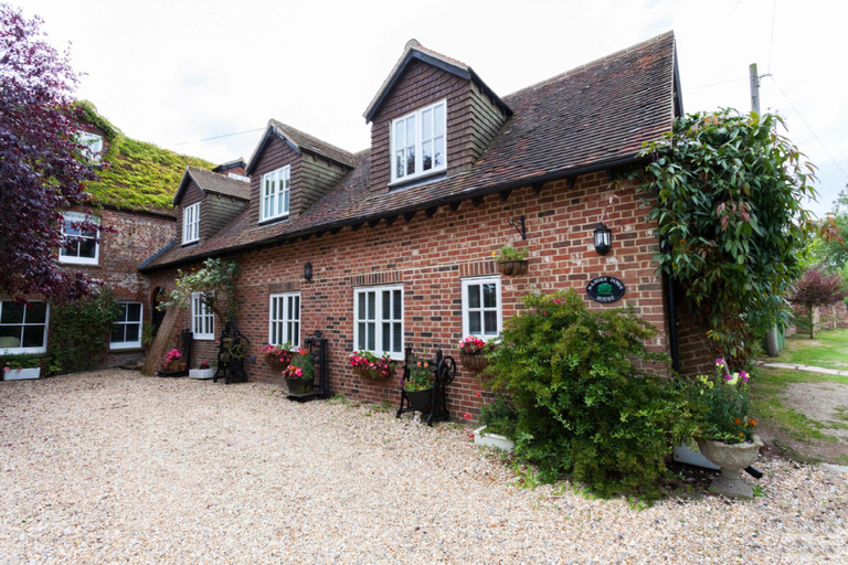 General view 5, Hanger Down House Bed And Breakfast, West Sussex