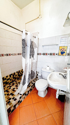 Bathroom 4, Sol Colonial, Distrito Nacional