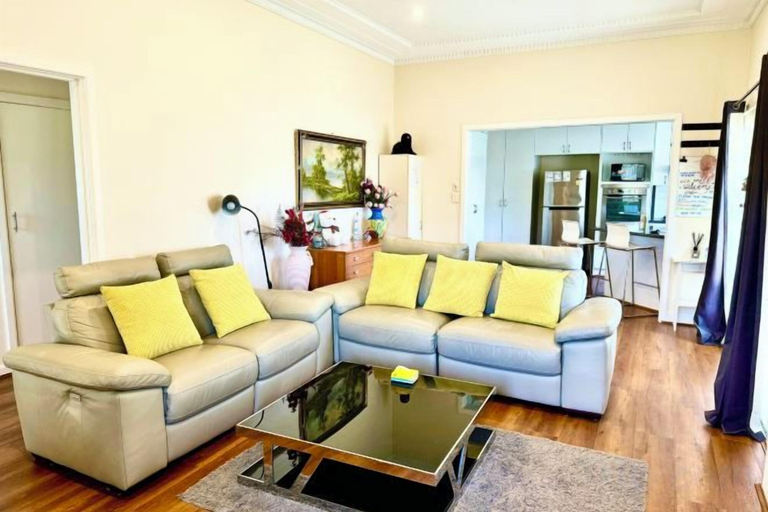 3, Four Season Home, Melbourne