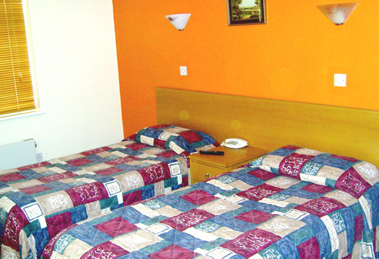 Room 3, Abbey House, Reading