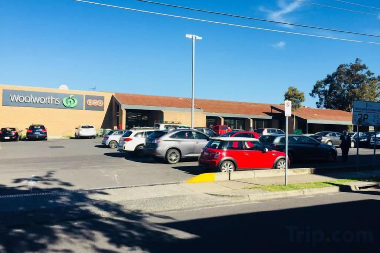 Parking, Four Season Home, Melbourne