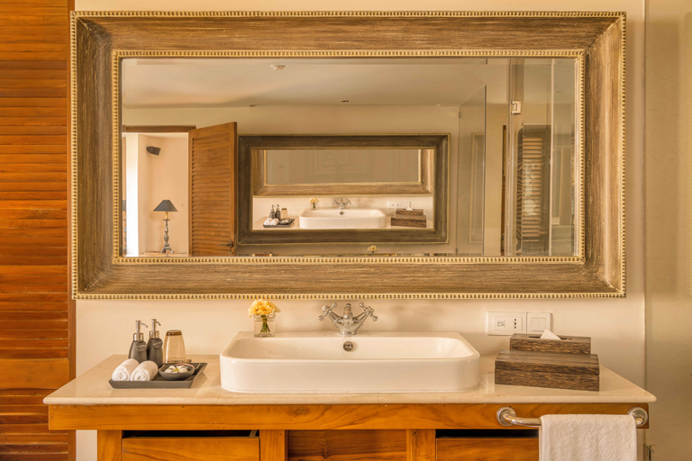 Bathroom 4, Ishq Colombo, Thimbirigasyaya
