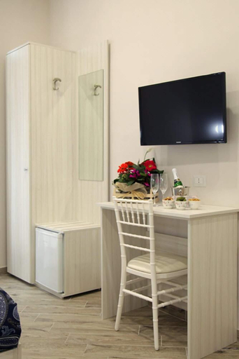 Bedroom 3, B&B alla Ferrovia, Napoli