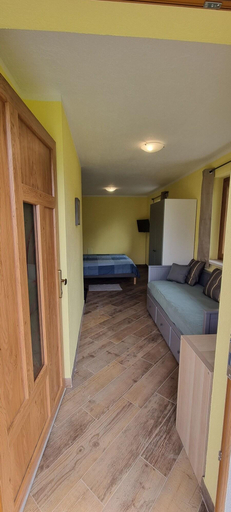 Bedroom 3, Lo Noyer Et Les Roses, Aosta