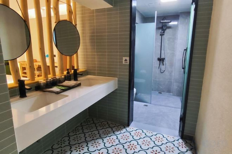 Bathroom 4, Lanyu Inn (Yichang Three Gorges Dam), Yichang