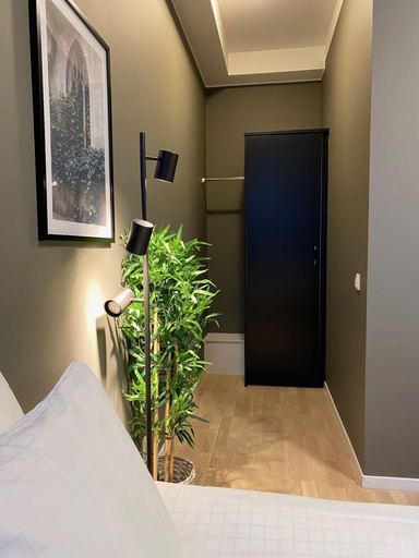 Room 5, Magnolia House, Sollentuna