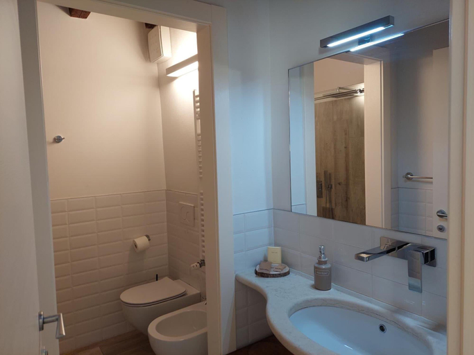 Room 4, Santa Marta Rooms Studios, Verona