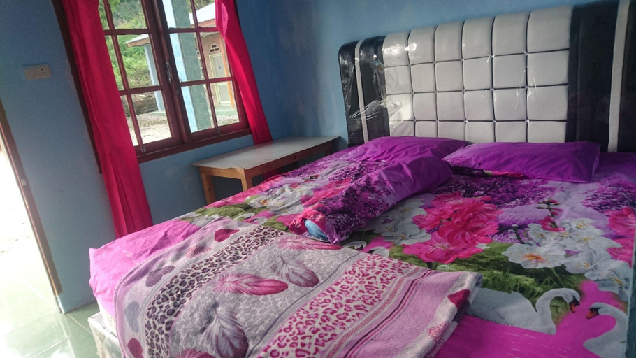 Room 2, Penginapan Rindu Alam Soala Gogo, Dairi