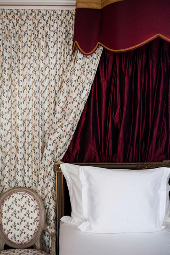 Room 2, Cha Teau Louise De La Vallia Re, Indre-et-Loire