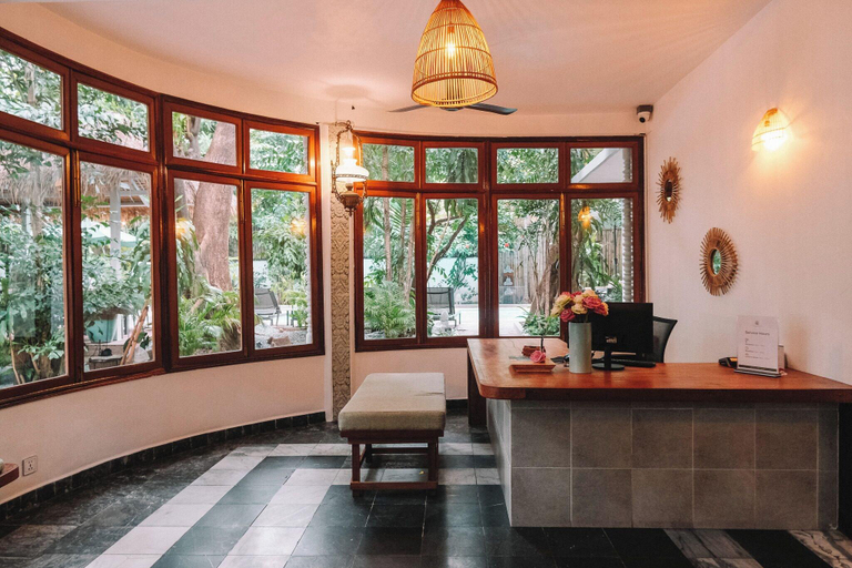 Public Area, Jungle Addition, Phnom Penh