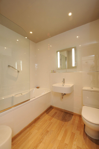 Room 2, Crown and Castle, Suffolk