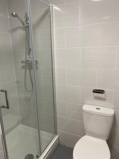 Bathroom 4, The Bournbrook Inn, Birmingham