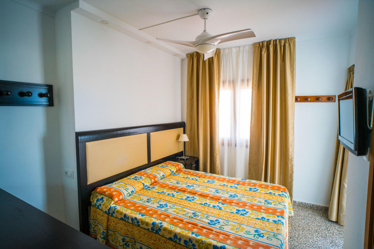 Bedroom 5, Sur, Baleares