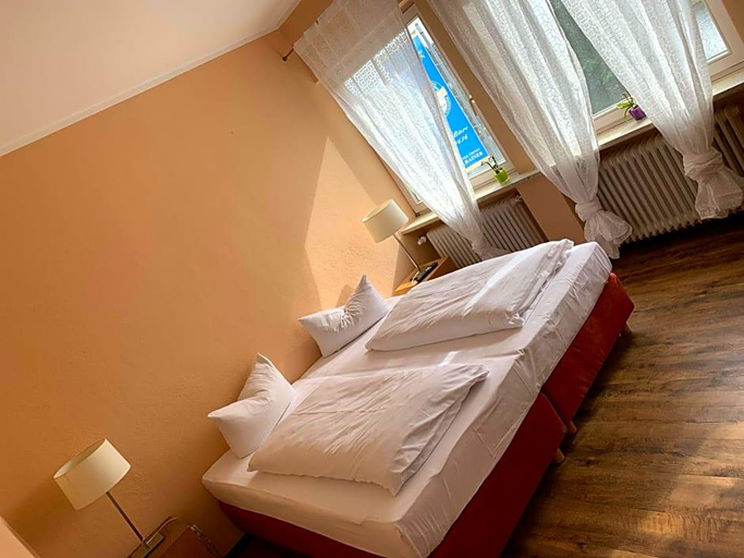 Bedroom 4, Seeluna, Ebersberg